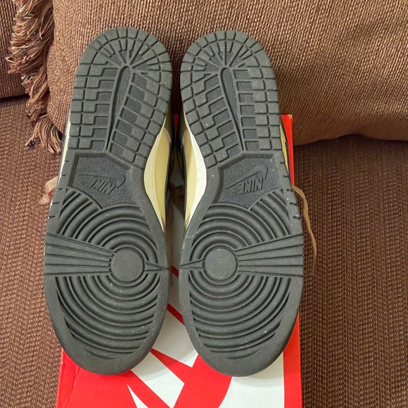 100% Auth Nike Dunk Lows - Picture 10 of 13